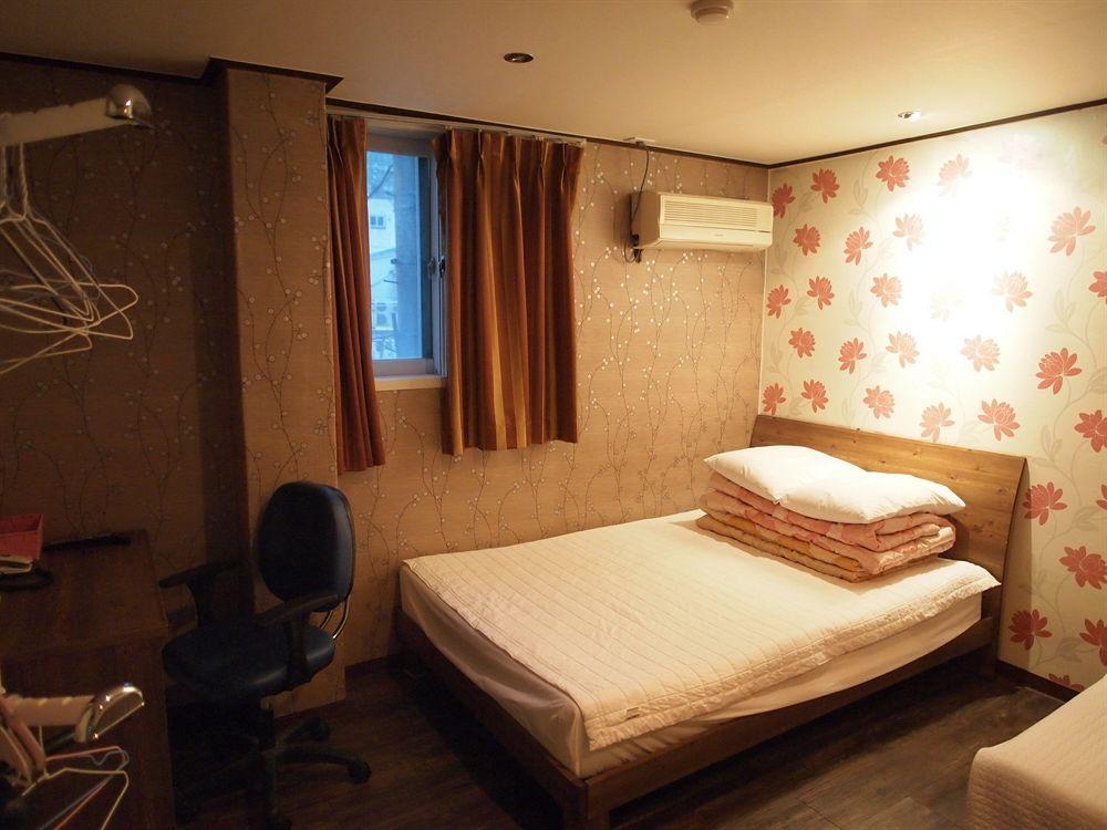 סיאול Shinchon Guest House מראה חיצוני תמונה