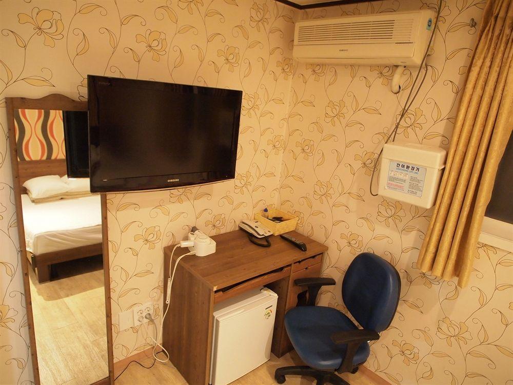סיאול Shinchon Guest House מראה חיצוני תמונה