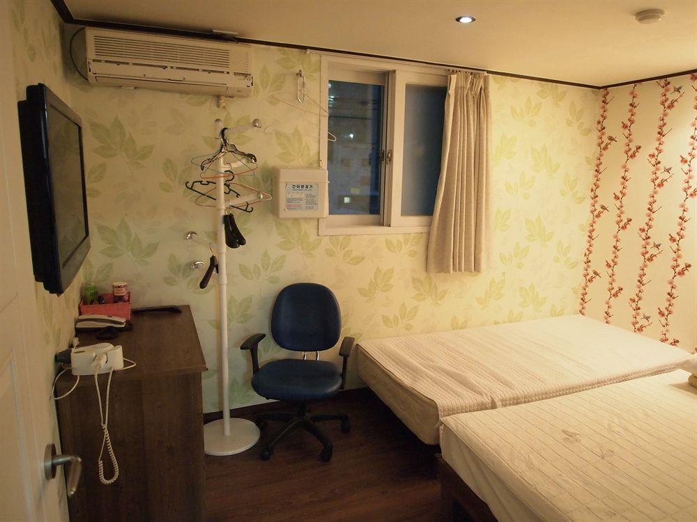 סיאול Shinchon Guest House מראה חיצוני תמונה