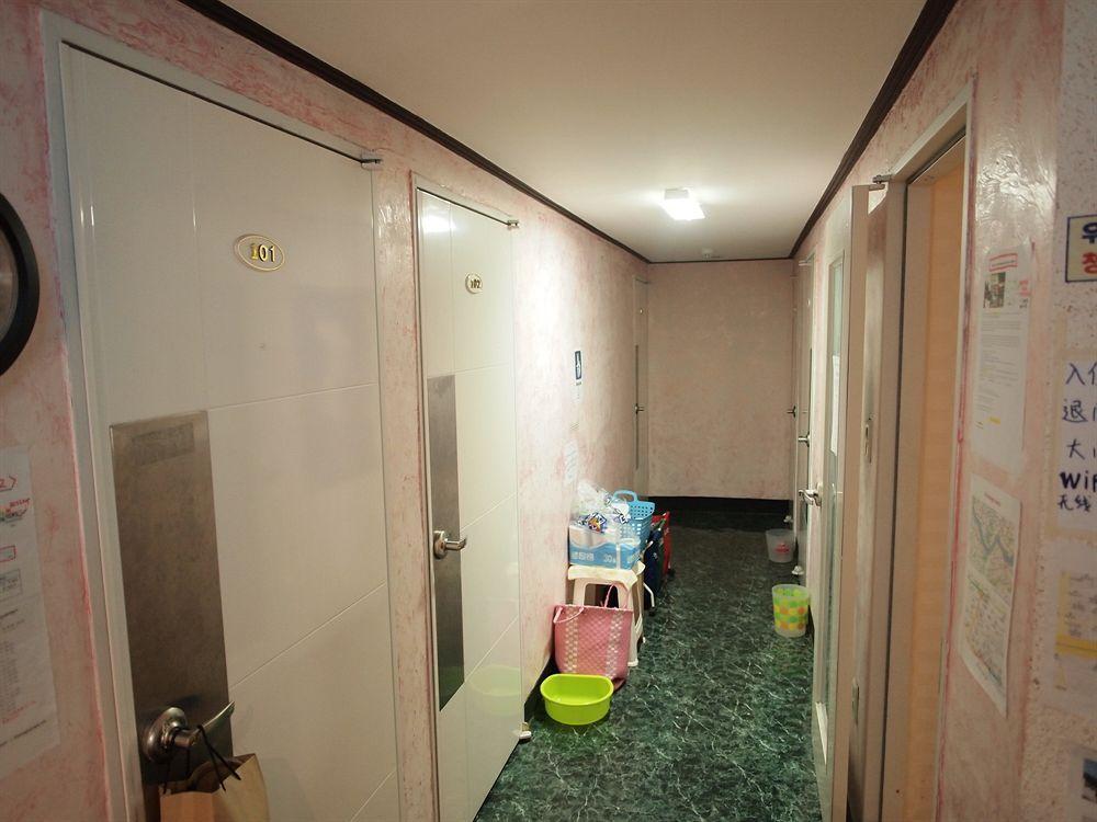 סיאול Shinchon Guest House מראה חיצוני תמונה